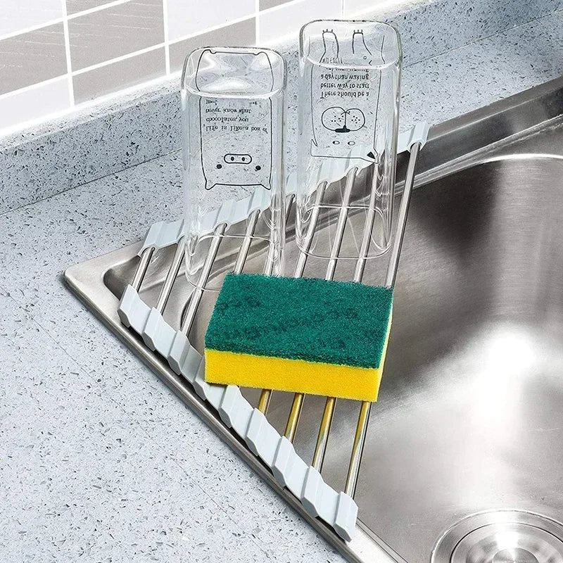 Triangolo arrotolabile Stendino per piatti Lavello da cucina Organizzatore ad angolo sopra il lavandino Porta stracci in spugna Scolapiatti pieghevole in acciaio inossidabile