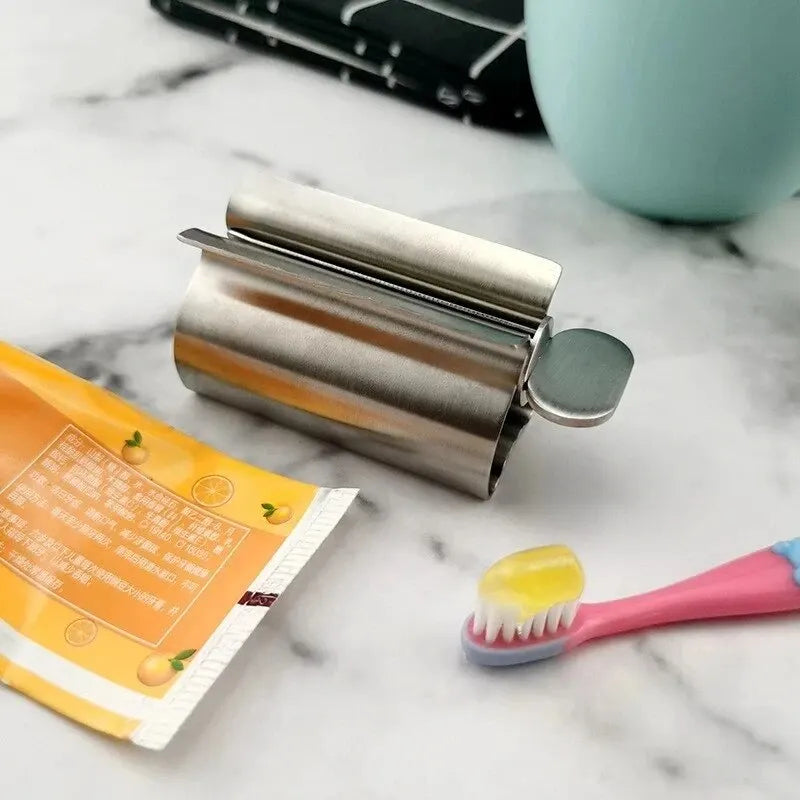 1pc In Acciaio Inox Wringer Rullo Ruota Dispenser per Unguenti Cosmetici Accessori Per Il Bagno Dentifricio Spremiagrumi Tubo Rullo